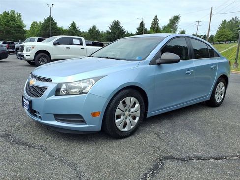 Used 2012 Chevrolet Cruze LS w/ Connectivity Package FWD image 7