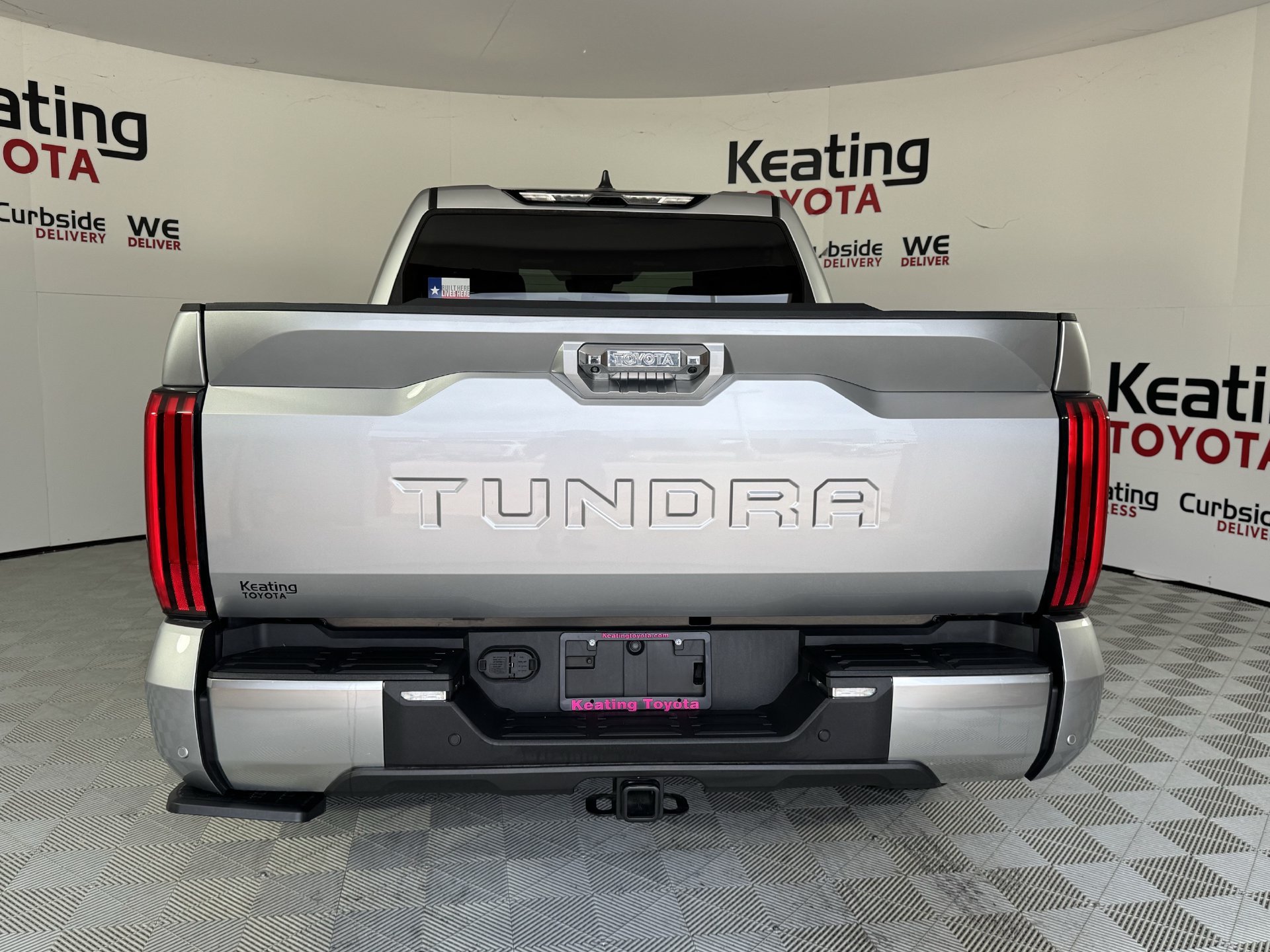 Used 2025 Toyota Tundra Limited w/ Power Package RWD image 6
