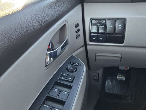 Used 2016 Honda Odyssey Touring image 24