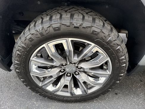 Used 2023 GMC Sierra 1500 Denali w/ Denali Reserve Package image 18