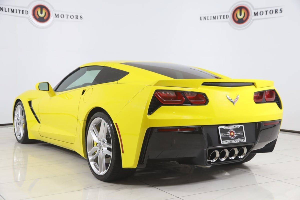 Used 2015 Chevrolet Corvette Stingray Coupe w/ ZF1 Appearance Package RWD image 4
