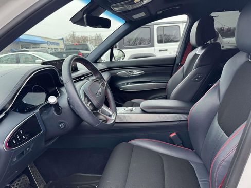 Certified 2023 Genesis GV70 2.5T w/ Sport Prestige Package AWD/4WD image 13