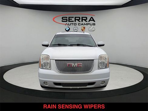 Used 2008 GMC Yukon XL Denali image 17