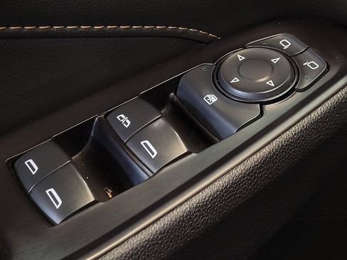 Used 2020 Chevrolet Traverse LT AWD/4WD image 27