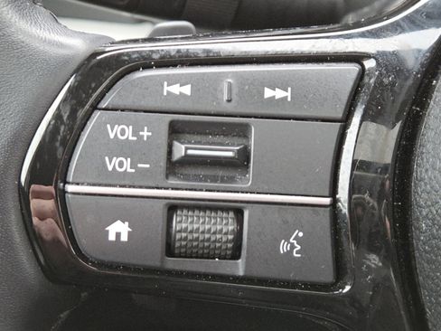 Used 2023 Honda Pilot Touring image 32