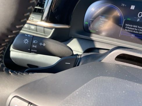 New 2025 Toyota Crown Signia AWD/4WD image 32