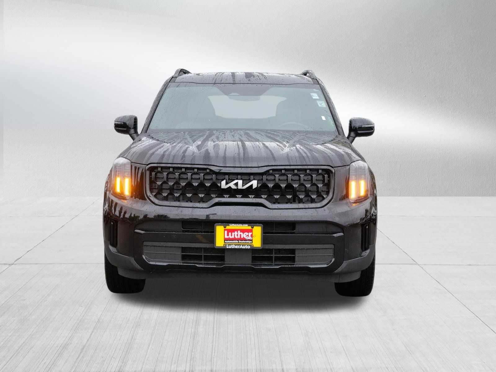 Used 2024 Kia Telluride EX X-Line AWD/4WD image 2