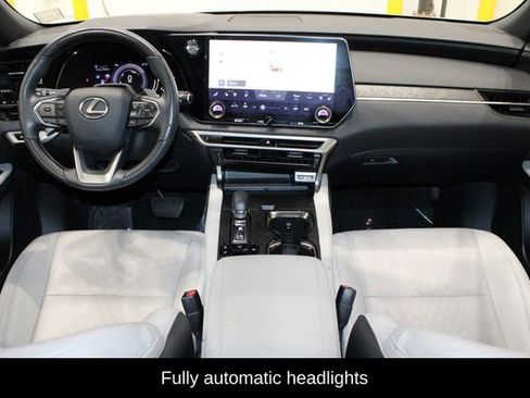 Used 2023 Lexus RX 350 w/ Accessory Package (Z1) AWD/4WD image 31