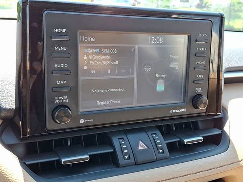 Used 2021 Toyota RAV4 XLE Premium AWD/4WD image 16