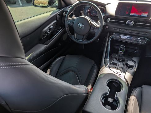 Used 2020 Toyota Supra Premium w/ Driver Assist Package image 9