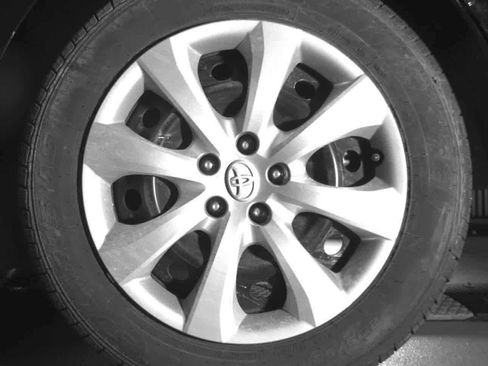 Used 2024 Toyota Corolla LE FWD image 12