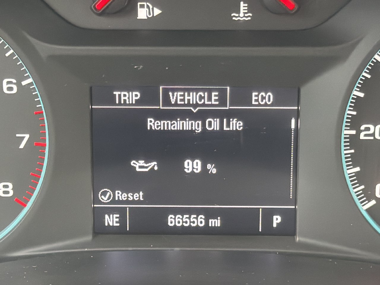 Used 2024 Chevrolet Malibu LT FWD image 13