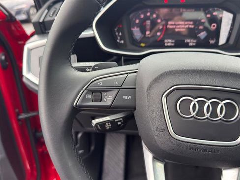 Used 2025 Audi Q3 2.0T Premium w/ Convenience Package AWD/4WD image 17