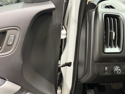 Used 2019 Chevrolet Colorado LT w/ Luxury Package, Chrome AWD/4WD image 11