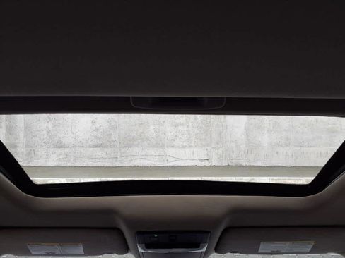 Used 2023 Nissan Altima 2.5 SV w/ SV Premium Package image 5