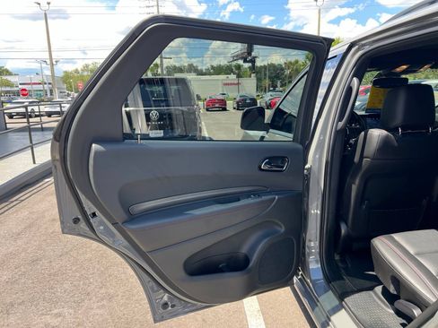 Used 2023 Dodge Durango R/T RWD image 50