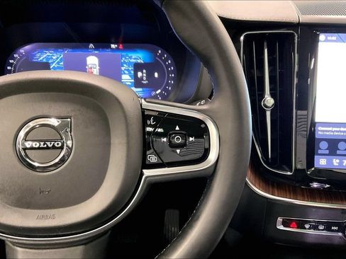 Certified 2023 Volvo XC60 B5 Ultimate w/ Climate Package AWD/4WD image 13