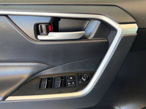 Certified 2025 Toyota RAV4 XLE AWD/4WD image 12