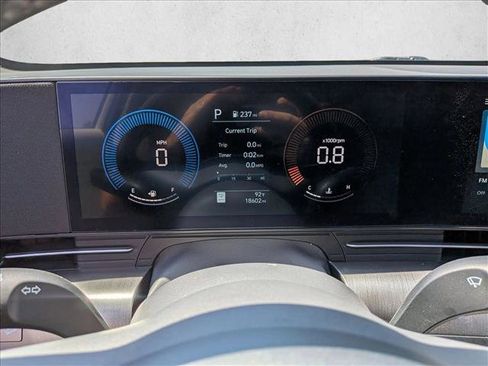 Used 2025 Hyundai Kona SEL FWD image 13