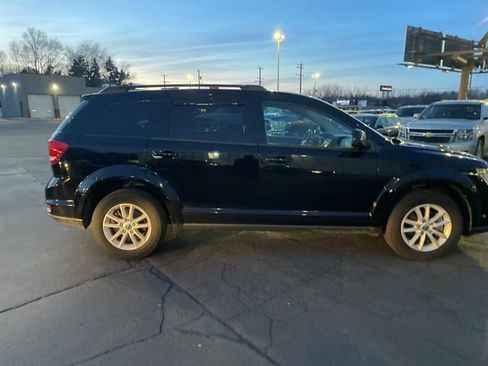 Used 2016 Dodge Journey SXT w/ Comfort/Convenience Group image 12