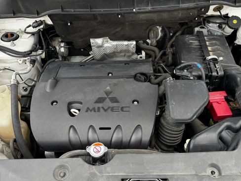 Used 2015 Mitsubishi Outlander Sport ES AWD/4WD image 24