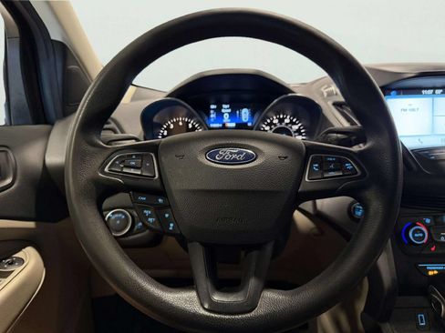 Used 2019 Ford Escape SE FWD image 37