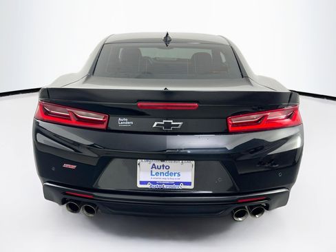 Used 2018 Chevrolet Camaro SS RWD image 6