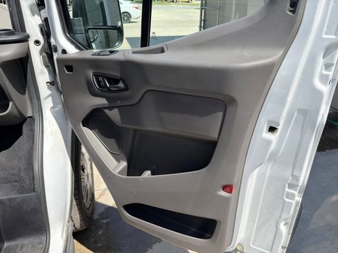 Used 2021 Ford Transit 350 XLT image 27