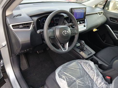 New 2026 Toyota Corolla Cross LE image 6