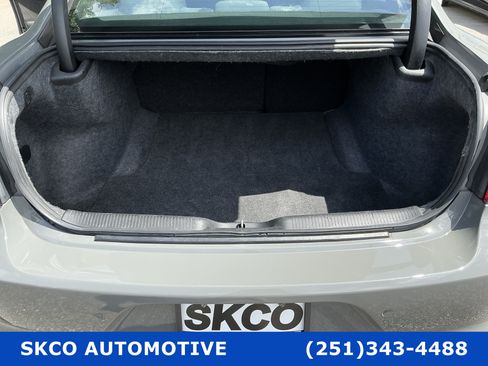 Used 2019 Dodge Charger SXT w/ Plus Group RWD image 21