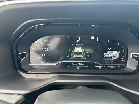 Used 2023 GMC Yukon XL Denali Ultimate image 11