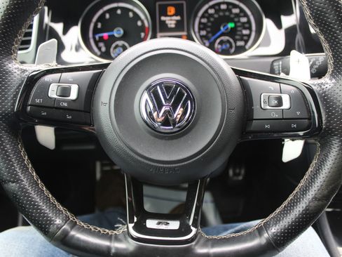 Used 2015 Volkswagen Golf R R image 25