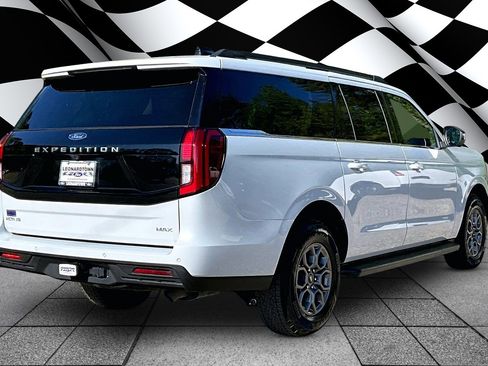 Used 2025 Ford Expedition Max Active image 2