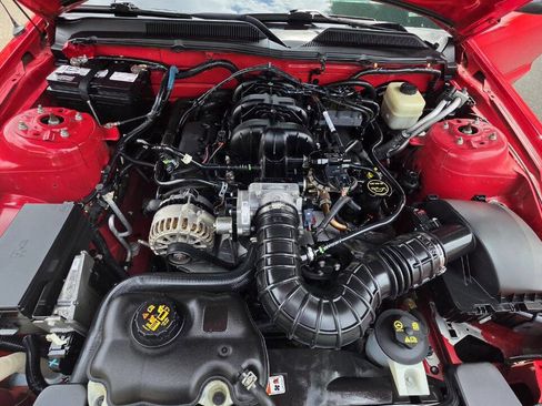 Used 2007 Ford Mustang Coupe RWD image 11