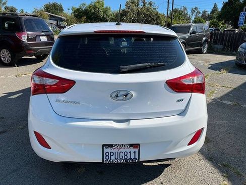 Used 2014 Hyundai Elantra GT FWD image 6