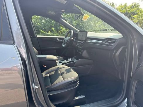 Used 2023 Ford Escape ST-Line w/ Tech Pack #1 AWD/4WD image 34