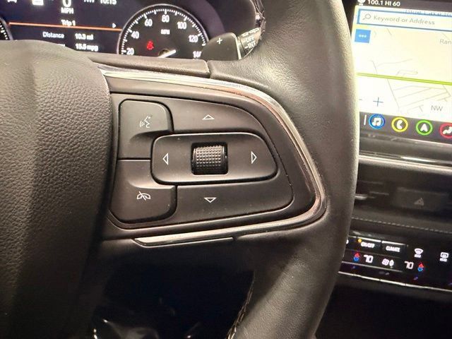 Used 2023 Buick Envision Avenir AWD/4WD image 30