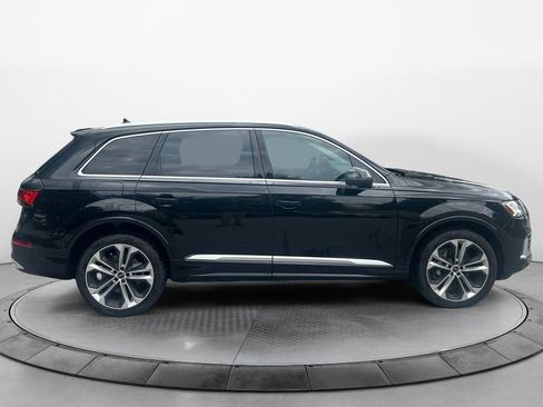 Used 2023 Audi Q7 3.0T Premium Plus w/ Premium Plus Package AWD/4WD image 8