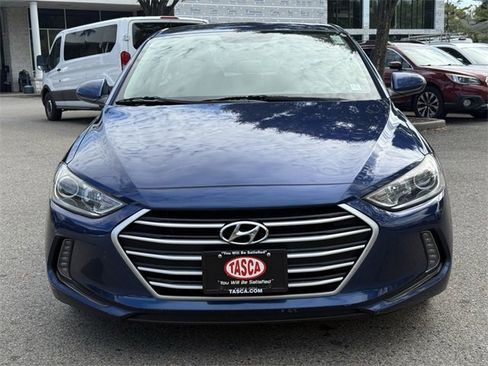 Used 2017 Hyundai Elantra SE w/ SE A/T Tech Package 03 image 3