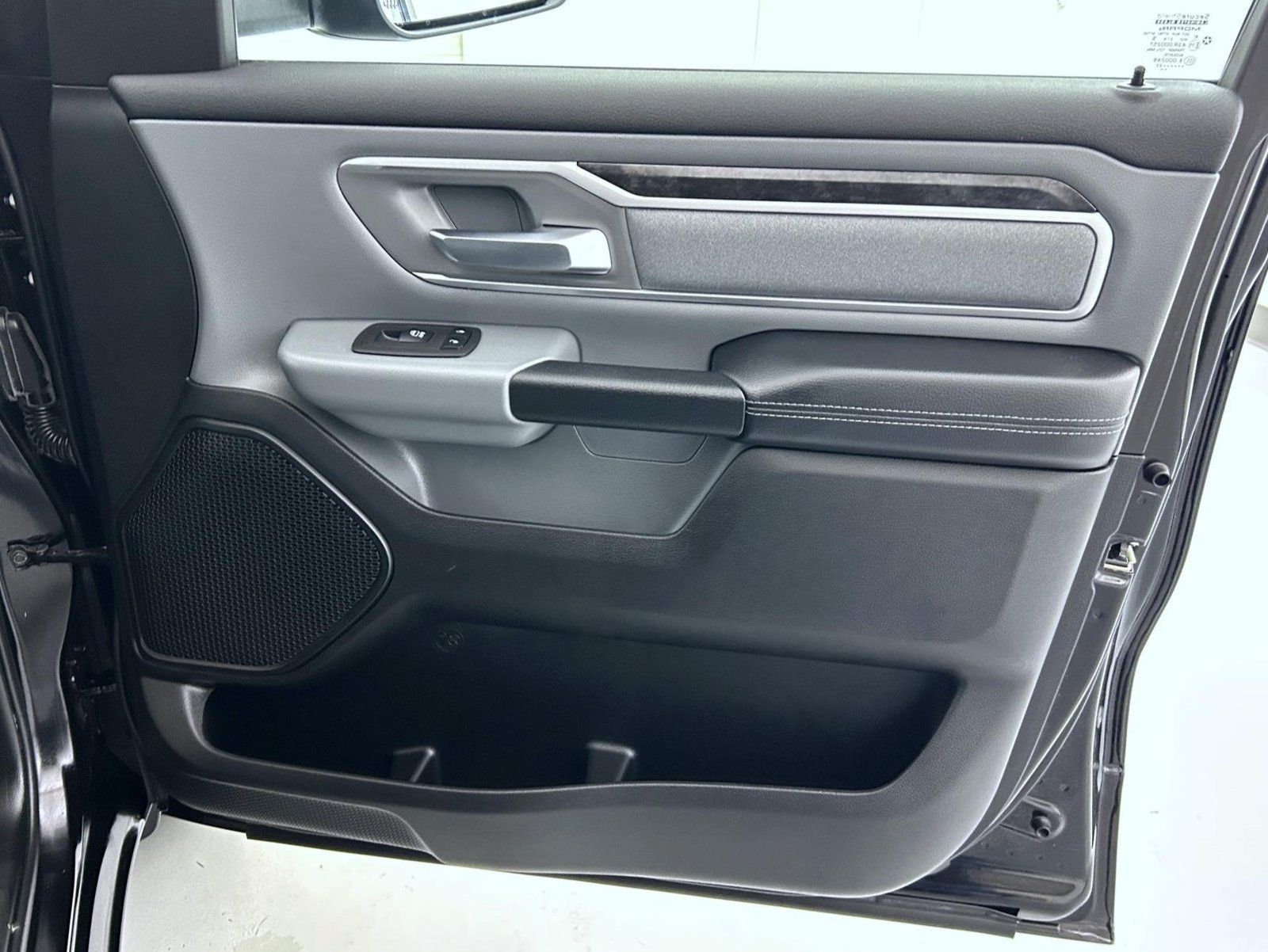 Certified 2023 RAM 1500 Big Horn AWD/4WD image 16
