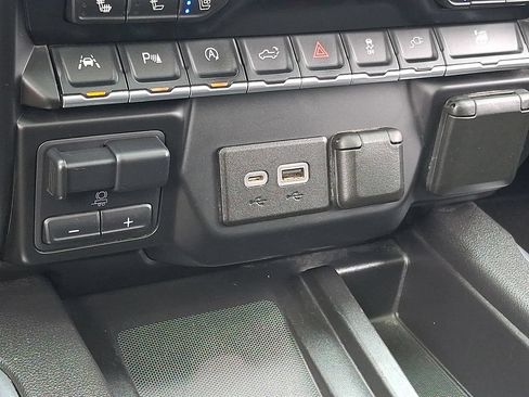 Used 2019 GMC Sierra 1500 SLT w/ SLT Premium Plus Package AWD/4WD image 28