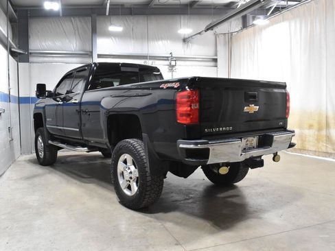 Used 2016 Chevrolet Silverado 2500 LTZ AWD/4WD image 23