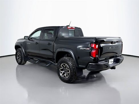Used 2024 Chevrolet Colorado ZR2 AWD/4WD image 7