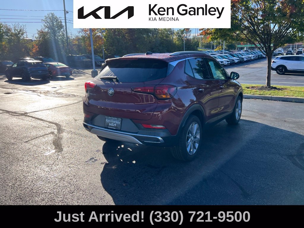 Used 2023 Buick Encore GX Essence w/ Experience Buick Package FWD image 5