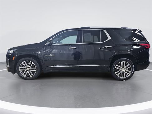 Certified 2023 Chevrolet Traverse High Country w/ LPO, Floor Liner Package image 9