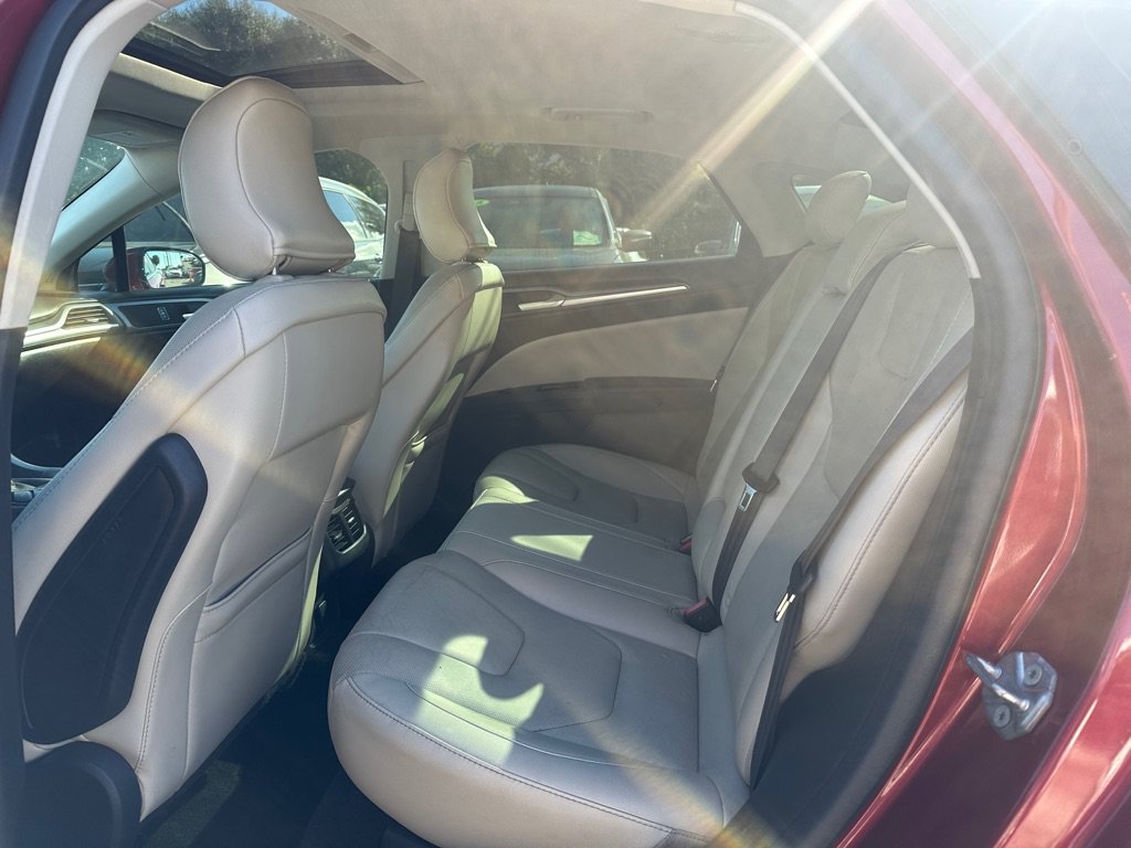 Used 2016 Ford Fusion Titanium FWD image 15