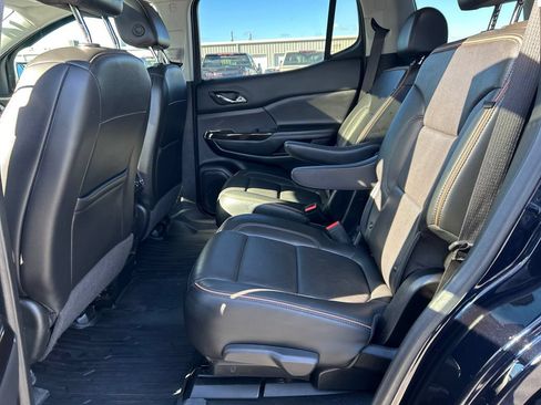 Certified 2022 GMC Acadia AT4 w/ Technology Package AWD/4WD image 11