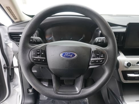 Used 2021 Ford Explorer 2WD image 17