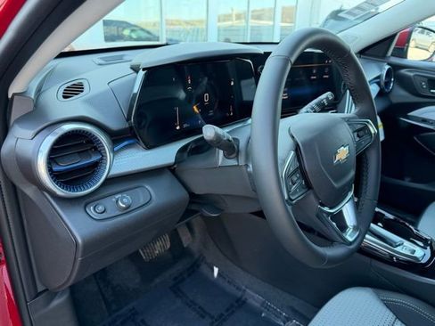 New 2026 Chevrolet Trax LT w/ Driver Confidence Package image 32