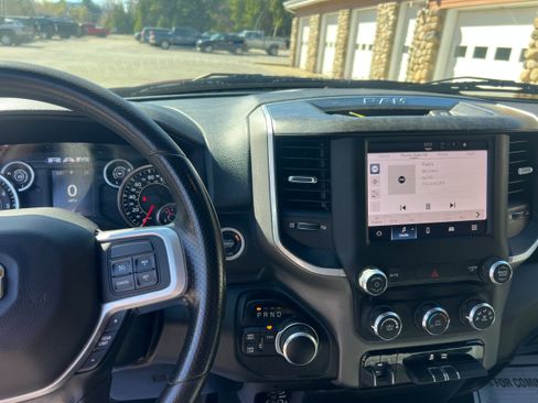 Used 2022 RAM 2500 Big Horn AWD/4WD image 15